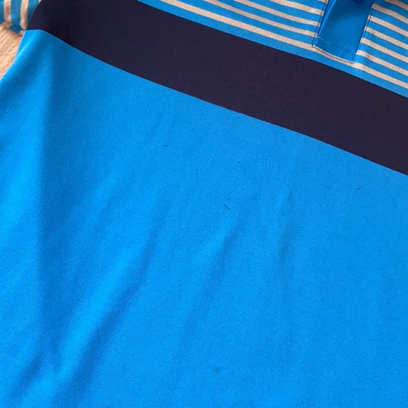 Small spots on front shown in pictures - Picture 2 of 2